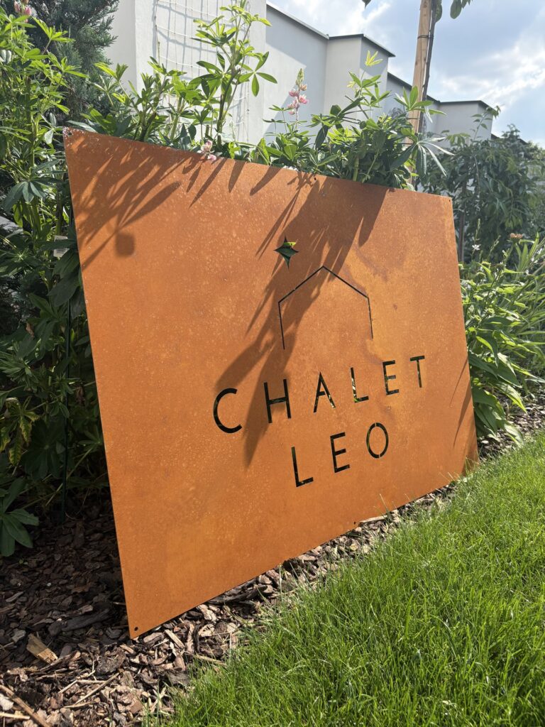 CHALET LEO